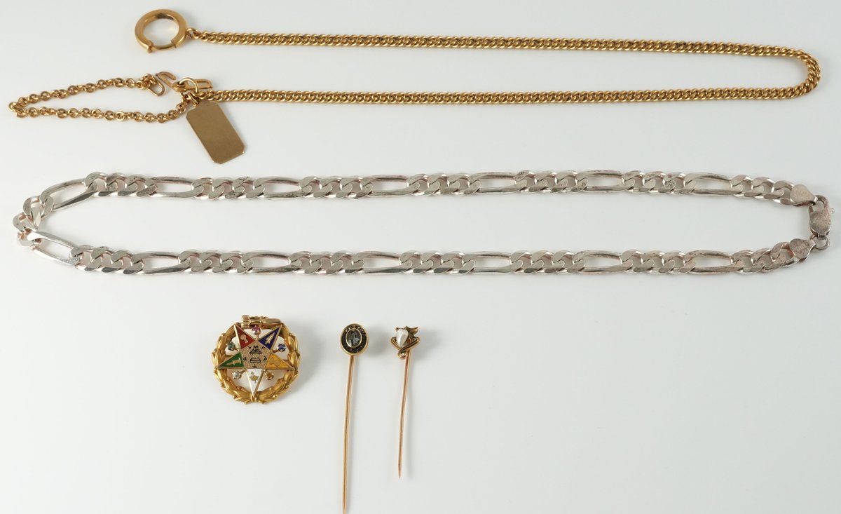 Jewelry lot (5) Assorted items in various materials including 14K, sterling silver and gold filled