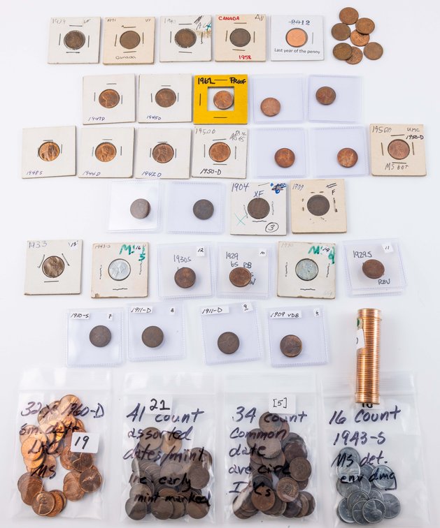 Small Cent lot (21) Assorted Indian and Lincoln Head Cents