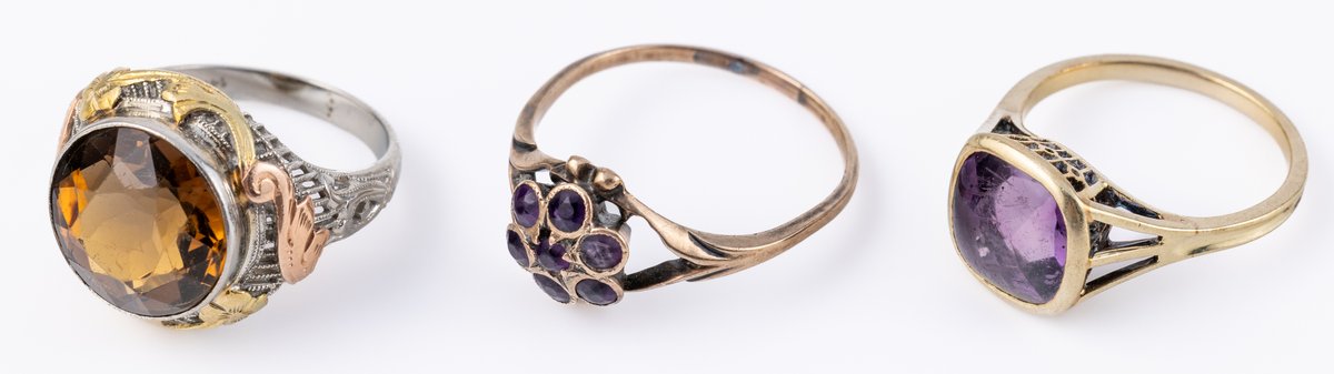 Jewelry lot (3) Assorted rings in 14K & 10K