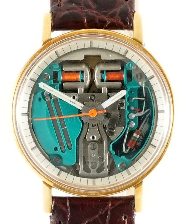 Bulova Accutron Spaceview, electronically controlled tuning fork in 18K