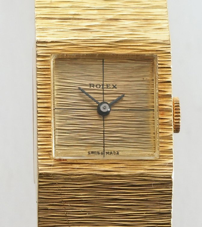 Lady's Rolex bracelet watch, manual wind in 18K
