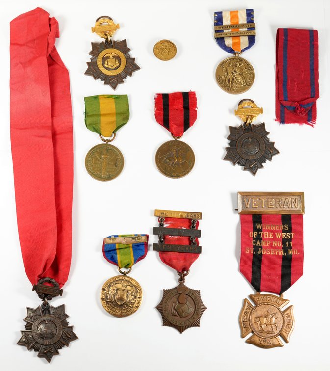Medal lot (10) Wonderful lot of military medals