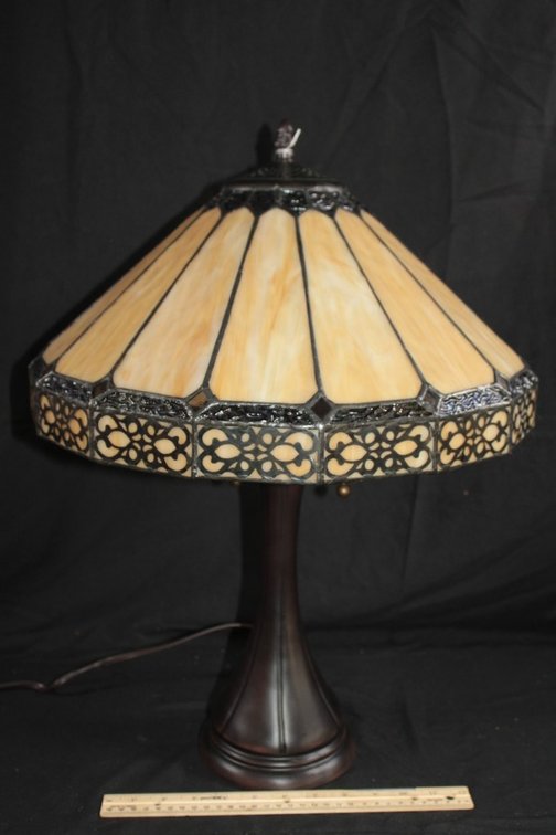 22 Inch Table Lamp With A Stained Glass Shade