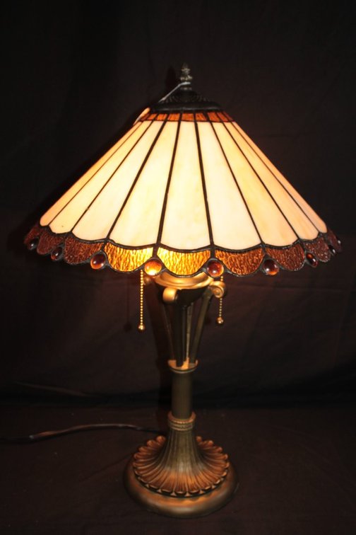 24-Inch Table Lamp With Stained Glass Shade