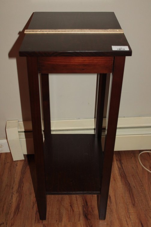 Stand Table, Measures 16 x 12 x 29