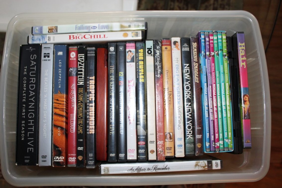 Dvds, All Seem To Be In The Case, No Guarantees