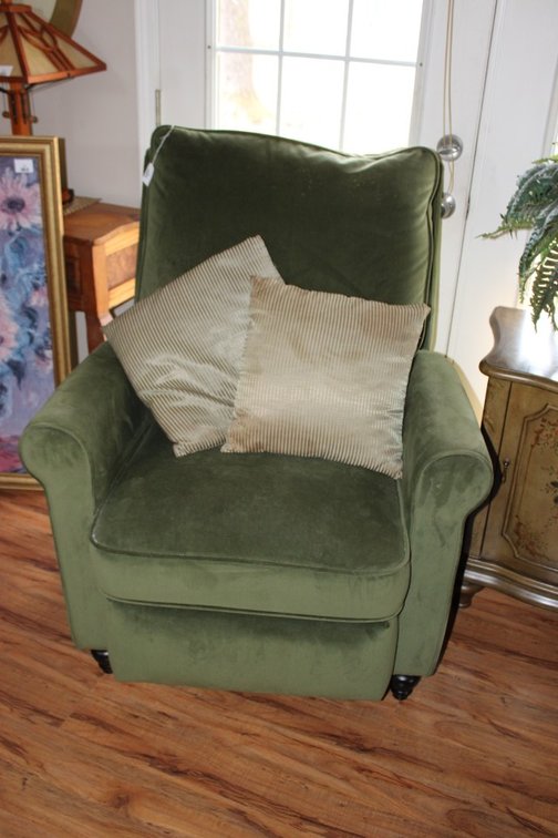 Upholstered Armchair, Needs Cleaning, Measures 33 x 36 x 44