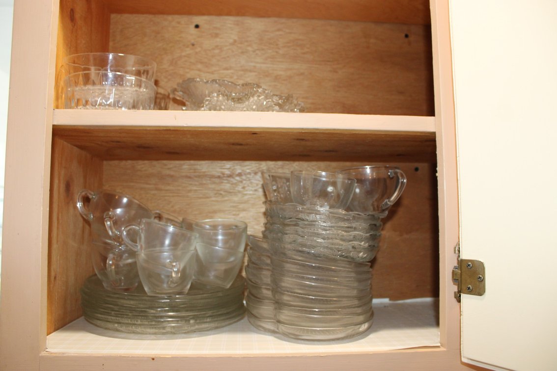 Snack Sets, Glass Bowls, And Serving Plates