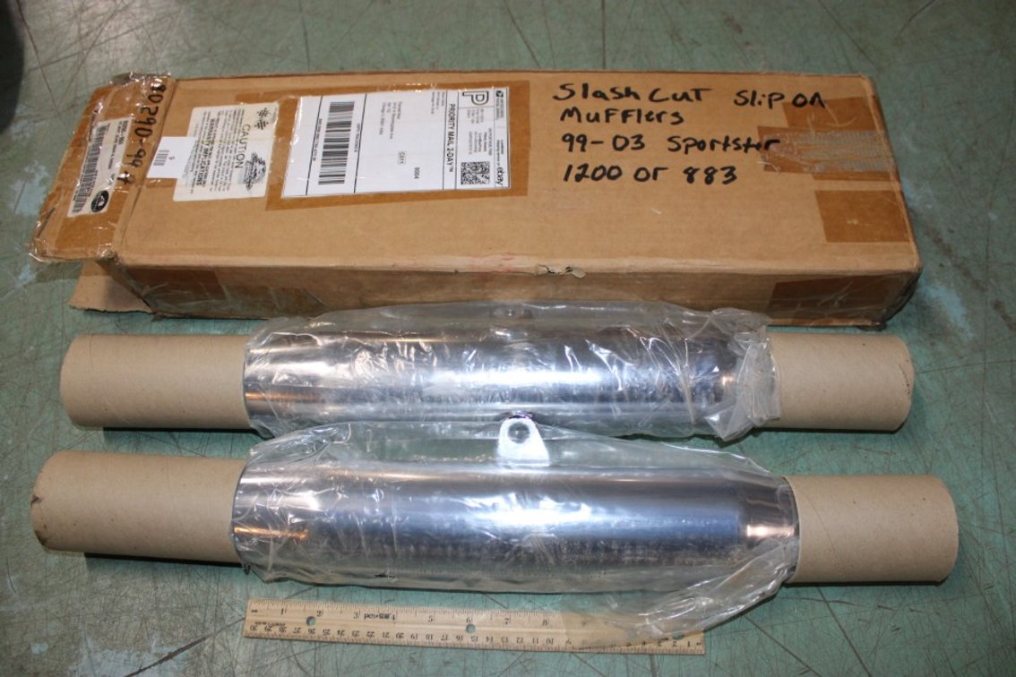 Harley-Davidson Slash, Cut Slip On Mufflers Fits 99 To 03, Sportster 1200 Or 883.