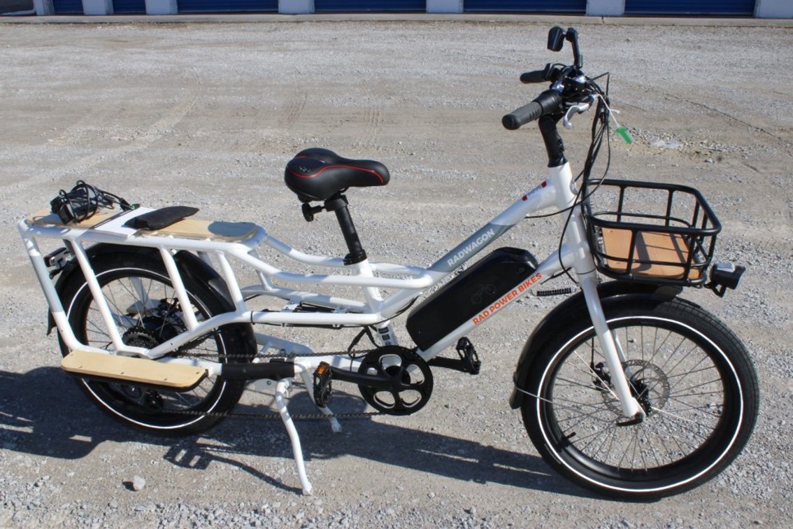 Rad Power Bikes Radwagon, Comes With Battery, Charger, And Key. Works