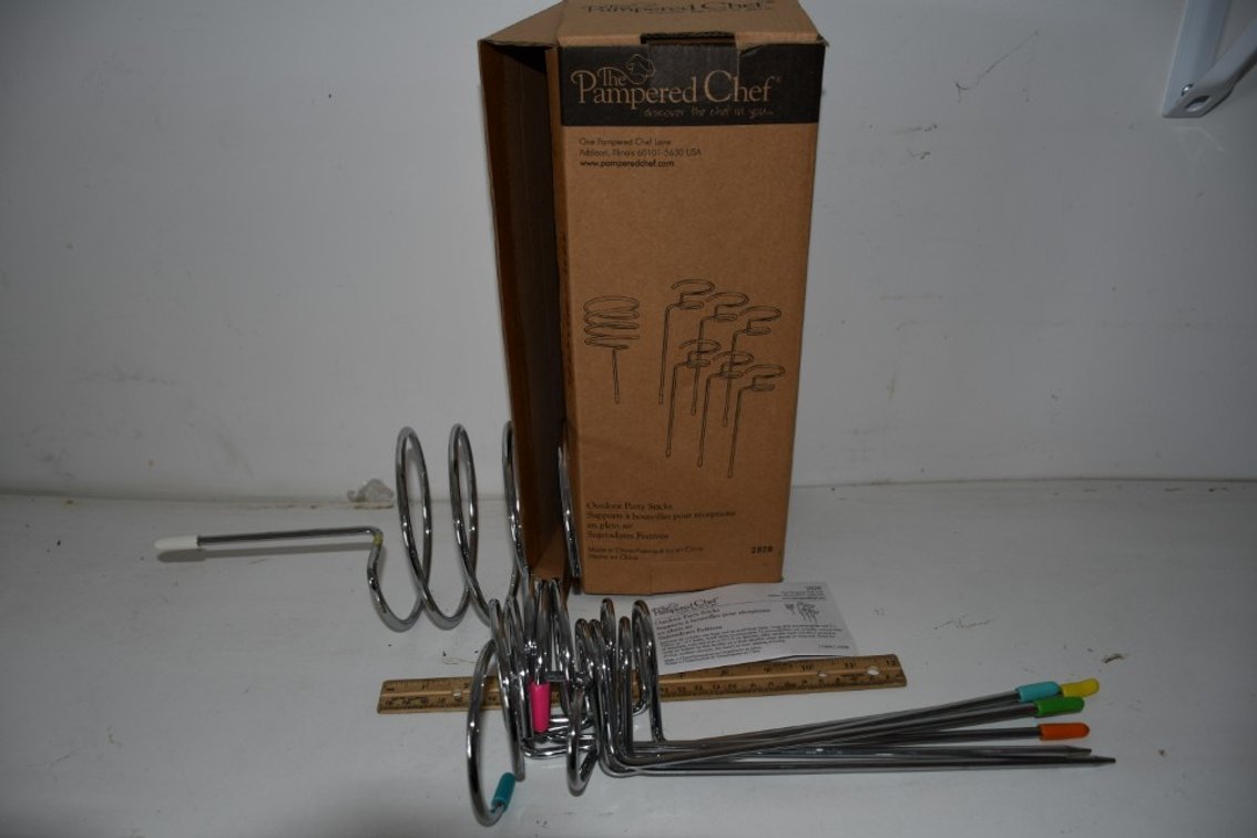 Pampered Chef Outdoor Party Sticks