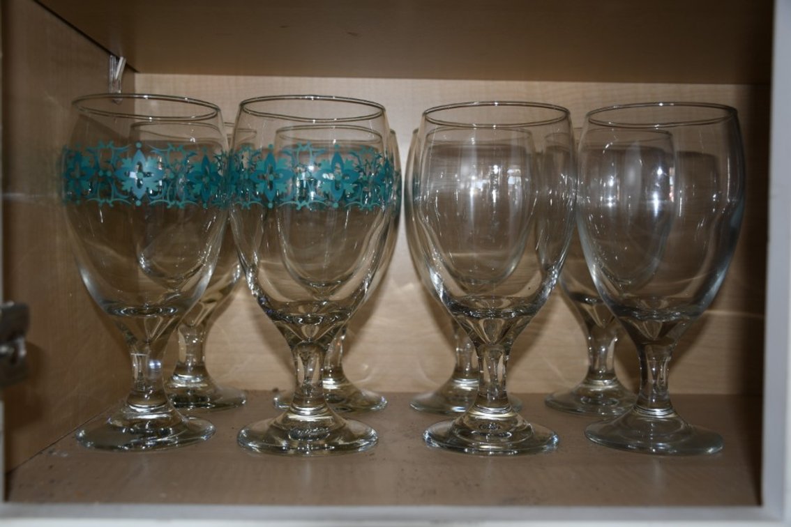 8 Pieces of Stemware