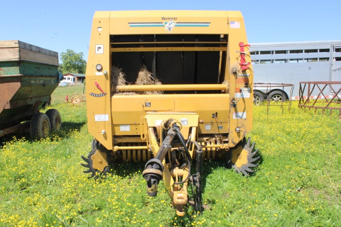 1998 Vermeer 505 Series L Round Baler