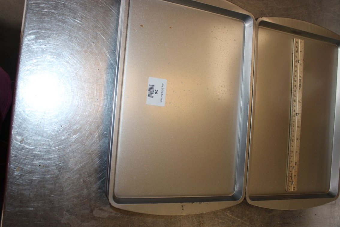 Approx. 30 Baking Pans, 9 x 13