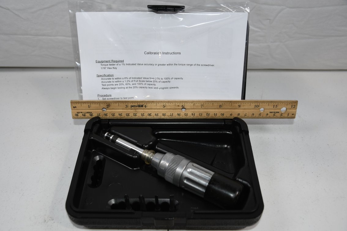 Sturtevent Richmont Torque Screwdriver Kit Has Torque Driver and 4 Bits