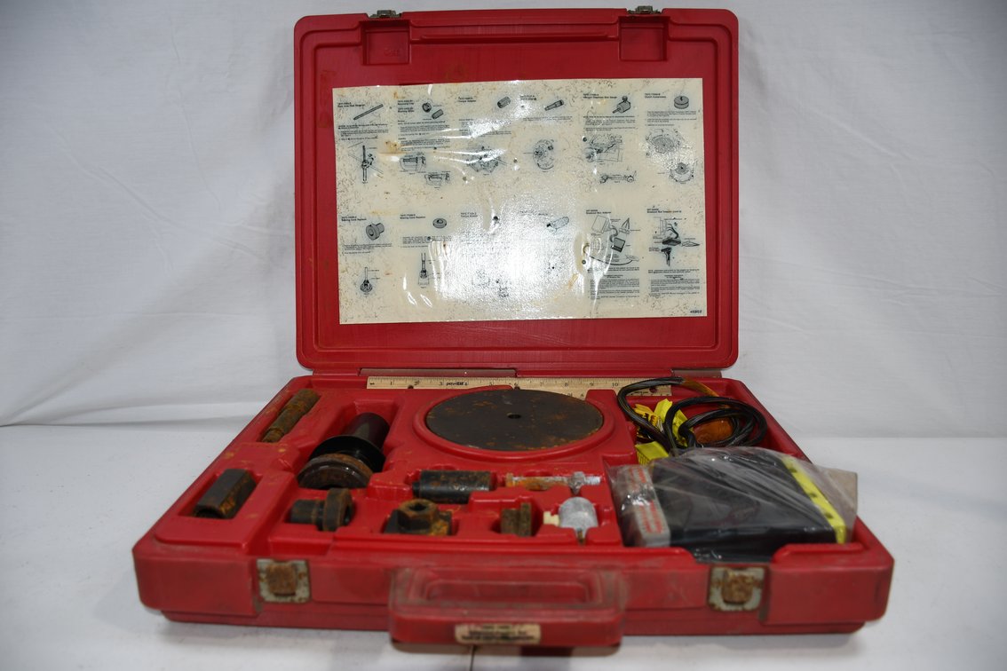 Ford Rotunda Essential Service Set Number 46902