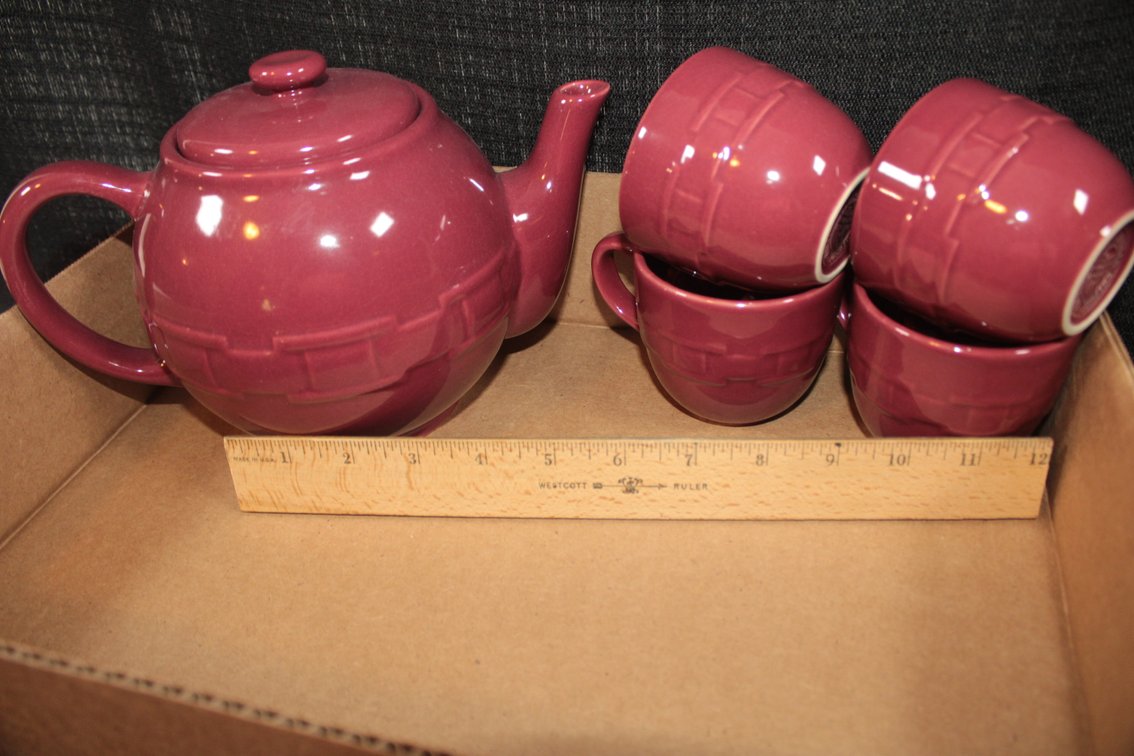 Longaberger Pottery Vitrified Teapot And Four Cups