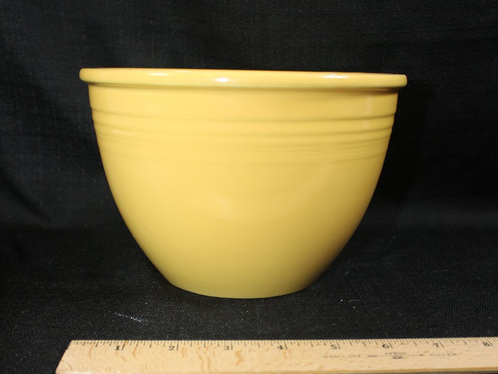 Fiesta Yellow Vintage Mixing Bowl, 7.5 Inches Across, And 5 Inches Tall