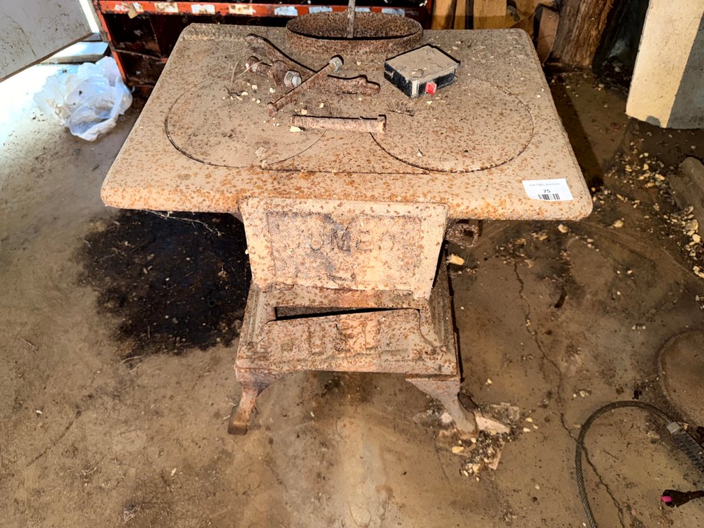 Cast Iron Cook Stove, Measures 21 x 16 x 20