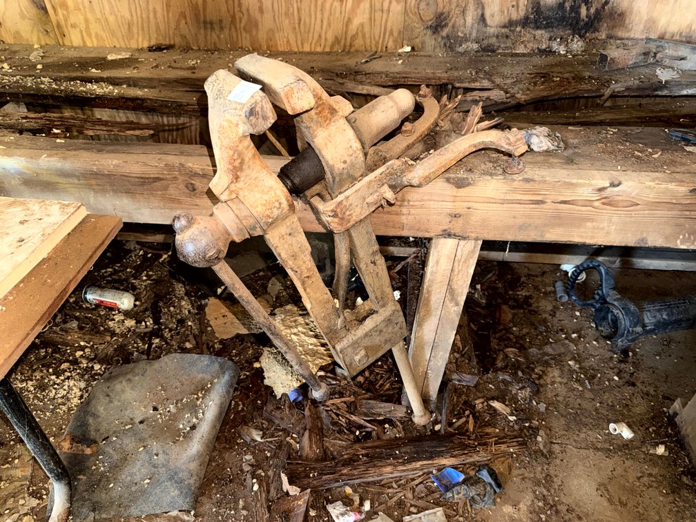 6 Inch Leg Vise