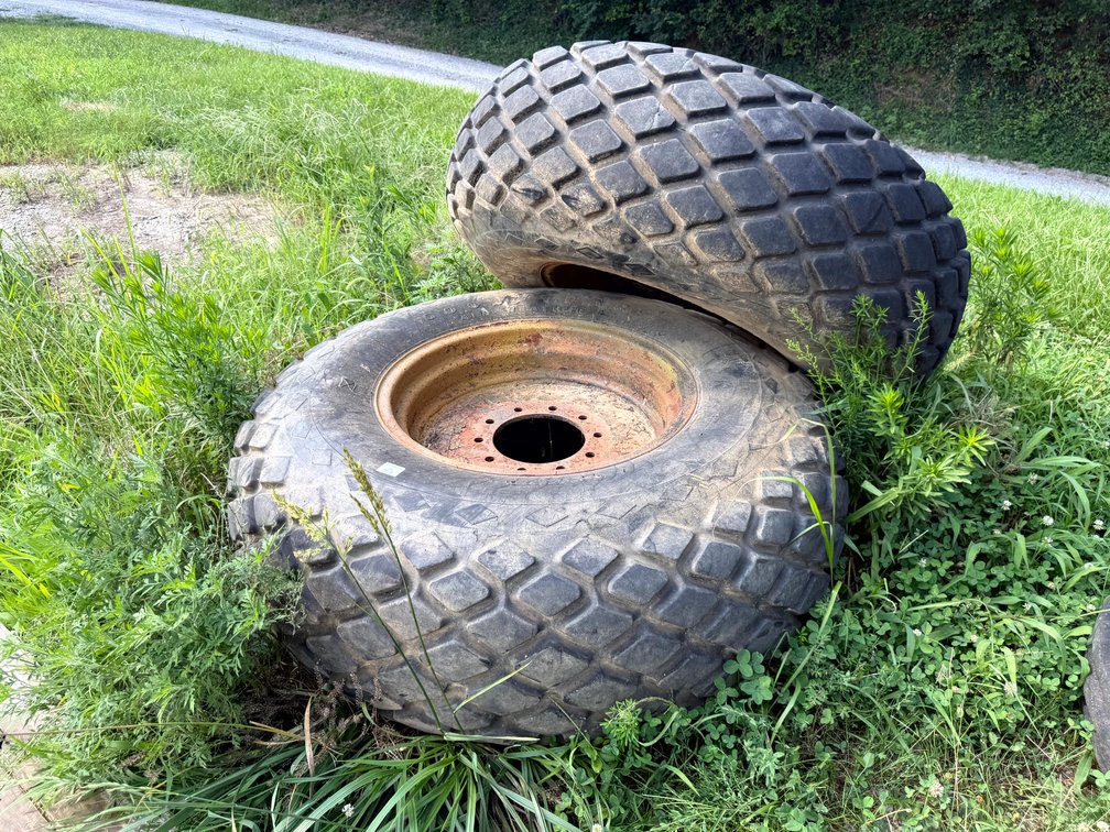 2 18.4-26 Tires