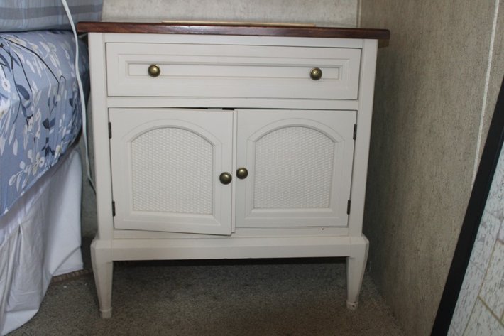 Image for Side Table Measures 24 x 16 x 25