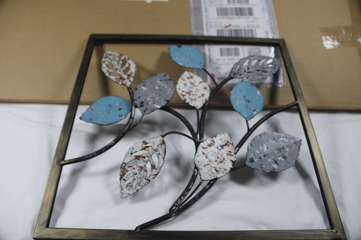 Image for Three Piece Metal Wall Art, Two New in the Box