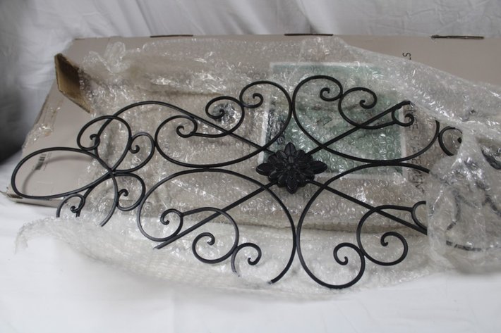 Image for Three Piece Metal Wall Art, Two New in the Box