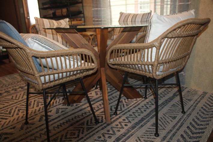 Image for Glass Top Table and 4 Chairs, Table Measures 41 x 30