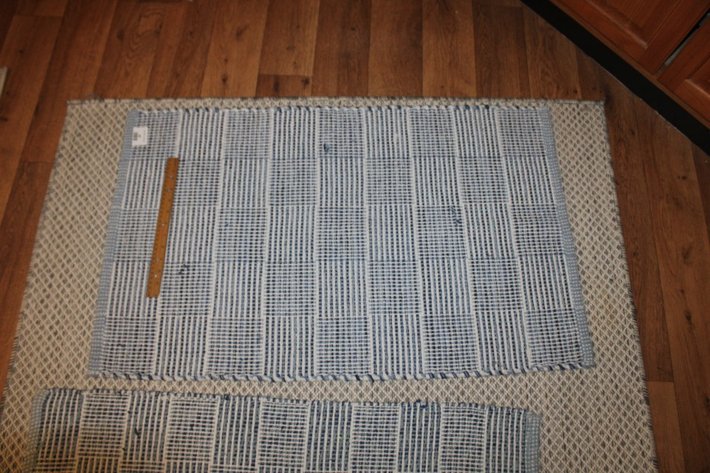 Image for 3 Area Rugs, One 4'x6' And Two 2'x3'