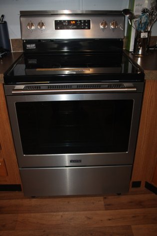 Image for Maytag Electric Glass Top Stove Measures 30 x 29 x 47