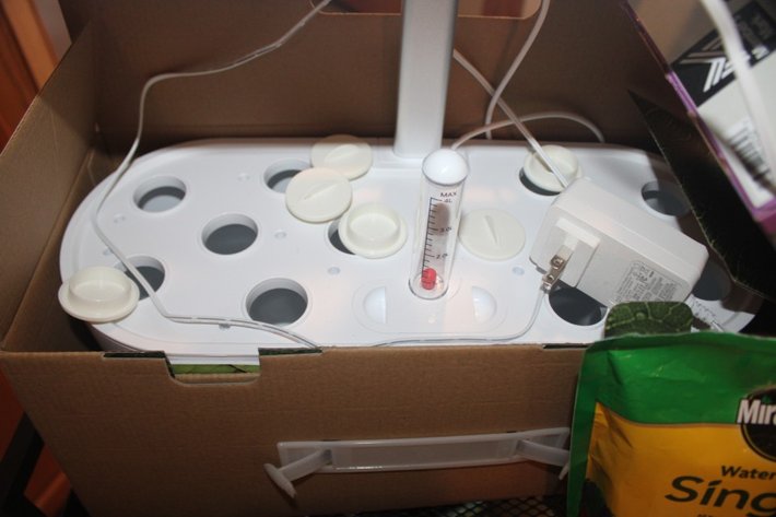 Image for Planter Rack with Hydroponic System and Other Planting Supplies