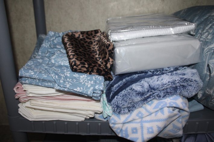 Image for Bedding and Plastic Organizer Shelf