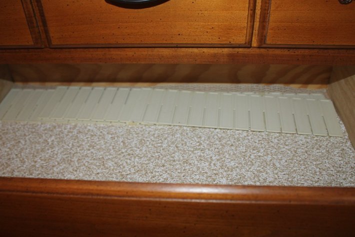 Image for 6 Drawer Chest Measures 30 x 16 x 52