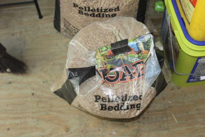Image for Straw Pellet Bedding, Preen and Litter