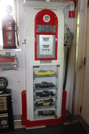 Image for Wayne Model Texaco Gas Pump Display Shelf, Measures 29 x 8 x 70, Die Cast Sold In Next Lot