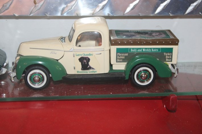 Image for 1959 Cadillac Eldorado Wall Shelf with Two 1:24 Scale Diecast Cars, 1967 Corvette and a Golden Ford Forty, Display Shelf Measures 21 x 17 x 8.5