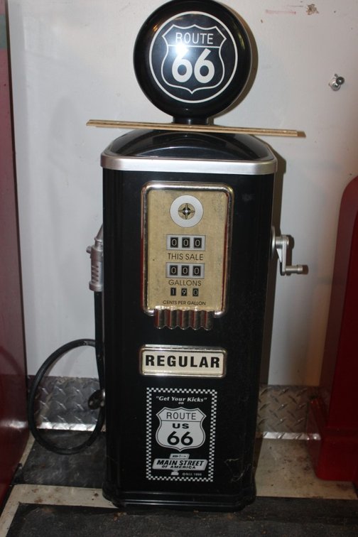 32 Inch Model Route 66 Gas Pump