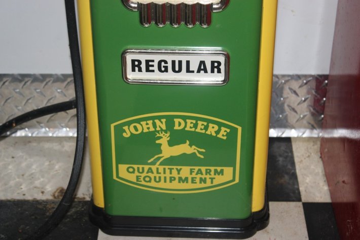 Image for 32 Inch Model John Deere Gas Pump