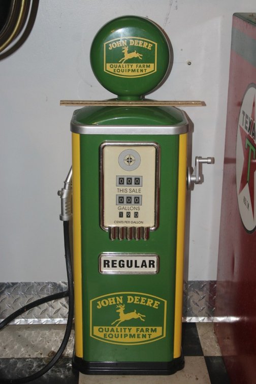32 Inch Model John Deere Gas Pump