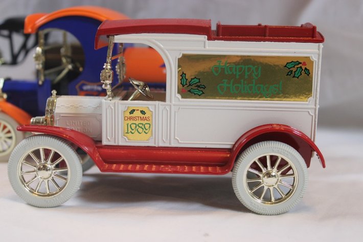 Image for Five 1:24 Scale Diecast Advertising Cars: Tractor Supply 1918 Runabout, Union 76 1912 Delivery Car Christmas Delivery Bank, Ertl 1913 Model T Van Mobil Oil, Ertl Kenworth Truck, and Doc Arnold Ertl 1923 Delivery Van Coin Bank