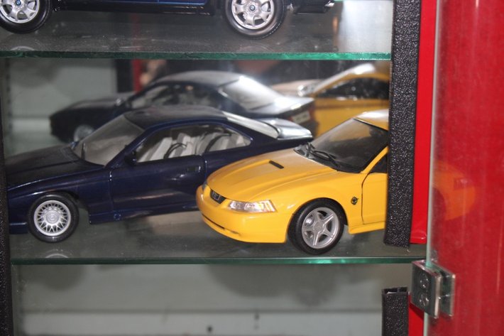 Image for Five 1:18 Scale Cars: Maisto 1996 Mercedes-Benz SLK 230, Maisto Chrysler Pronto Cruiser, BMW X5, Maisto BMW 850i, and Maisto 1999 Mustang GT