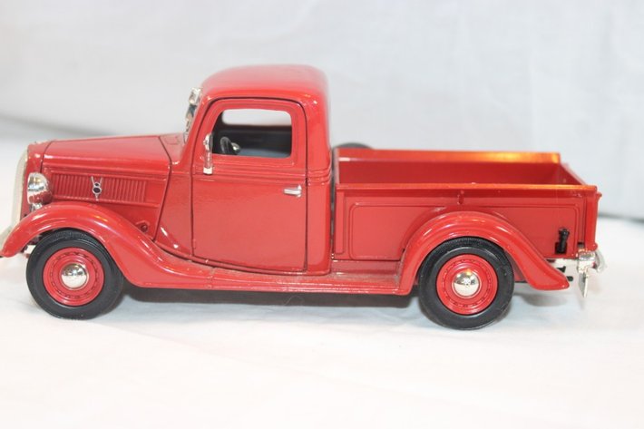 Image for Four 1:24 Scale Cars: 1949 Ford Woody, 1941 Plymouth Truck, 1937 Ford Pickup, and 1948 Chevy Aerocoupe