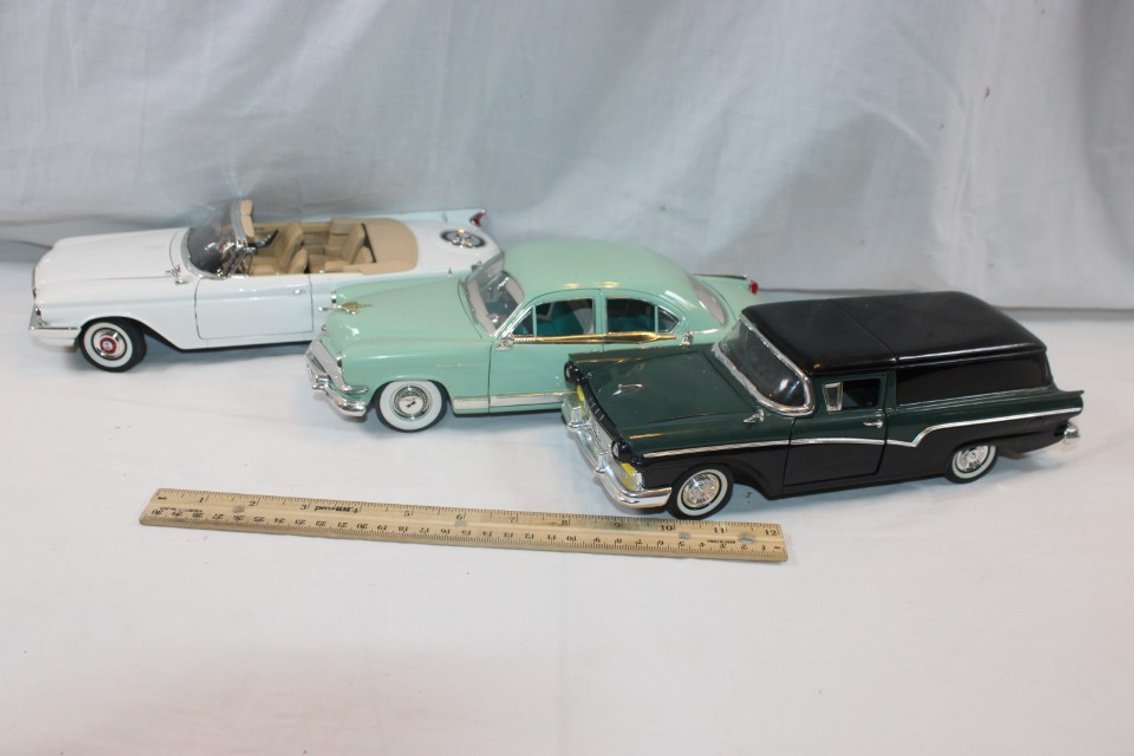 Three 1:18 Scale Cars, Signature 1960 Chrysler 300 F, 1957 Ford Ranchero Courier Sedan Delivery