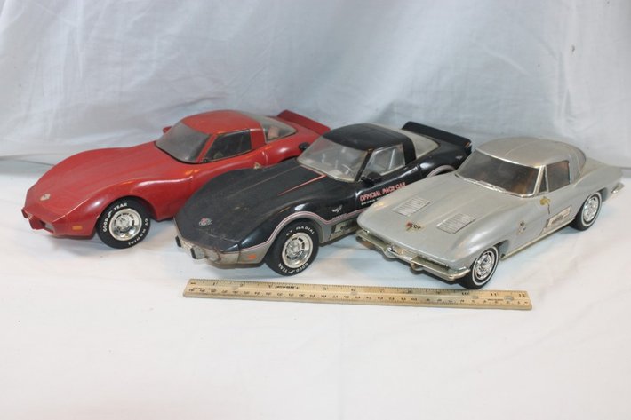 Image for 3 Jim Beam Corvette Decanters