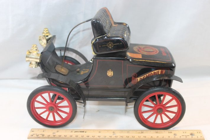 Image for Jim Beam Oldsmobile Seventy Five Anniversary Decanter, Cork Seat Has Been Repaired
