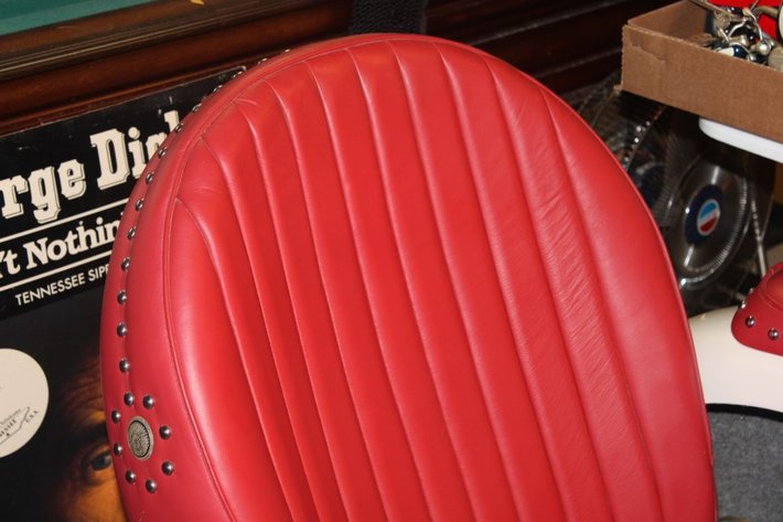 Image for Corbin Indian Motorcycle Reclining Seat Fiberglass Lights Work Measures 40 x 36 x 34