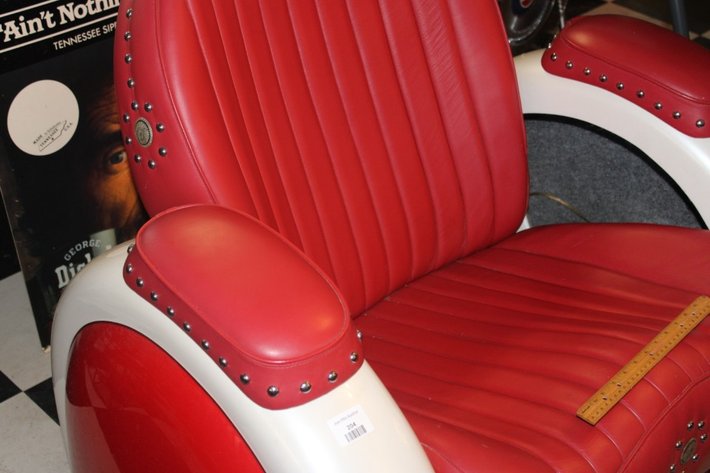 Image for Corbin Indian Motorcycle Reclining Seat Fiberglass Lights Work Measures 40 x 36 x 34