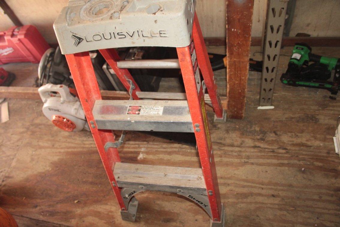3 Foot Louisville Step Ladder
