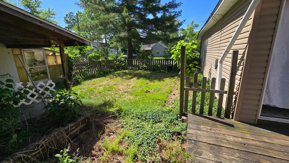 Image for Ready for Your Magic Touch: Herrin Home at Online Auction